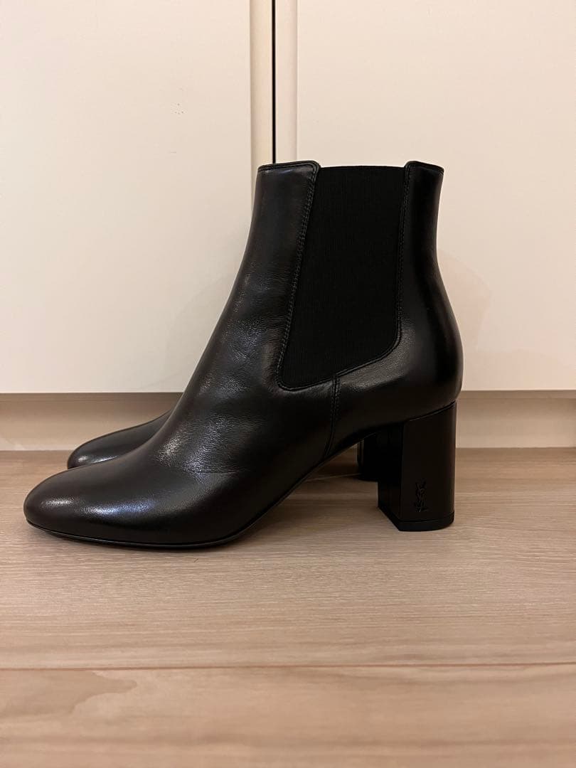 SAINT LAURENT ブラック サイドゴアブーツ