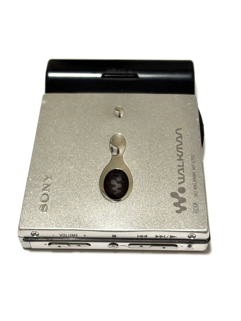 2点セットSONY MDウォークマン MZ-E700 動作品 乾電池ケース付き