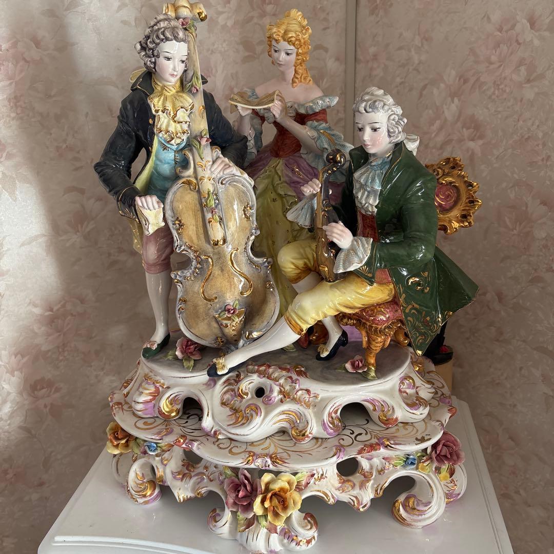 マ*セ様 音楽家の陶器フィギュア置物