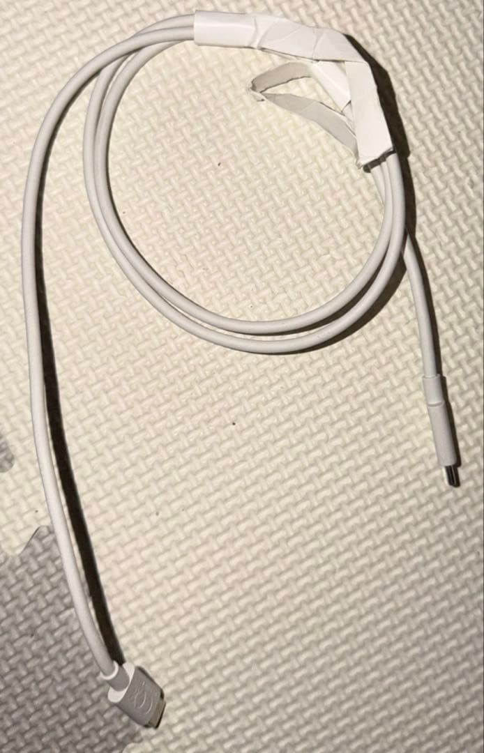 【大幅値下げ中】AirPods 4 本体 箱あり　iFaceカバー付き