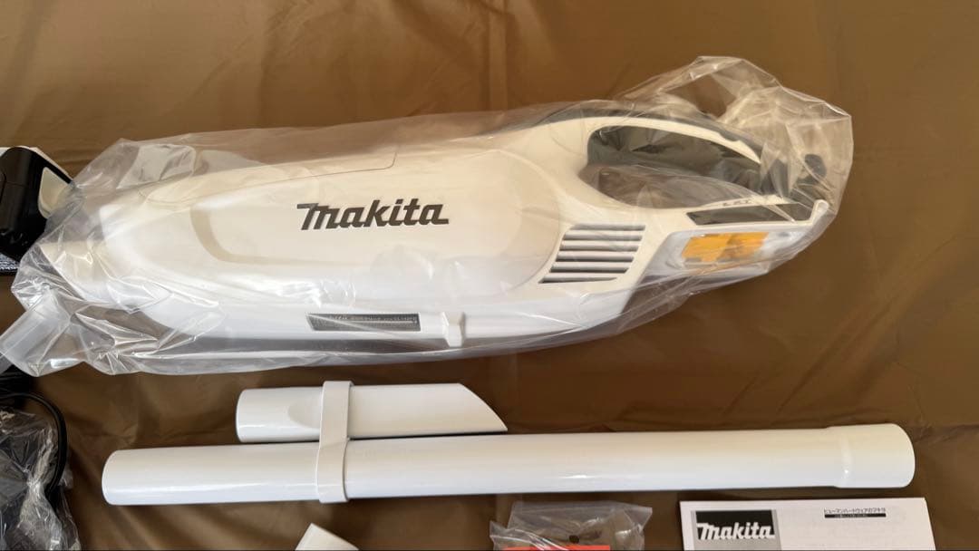 マキタ 充電式クリーナー CL142FDRFW