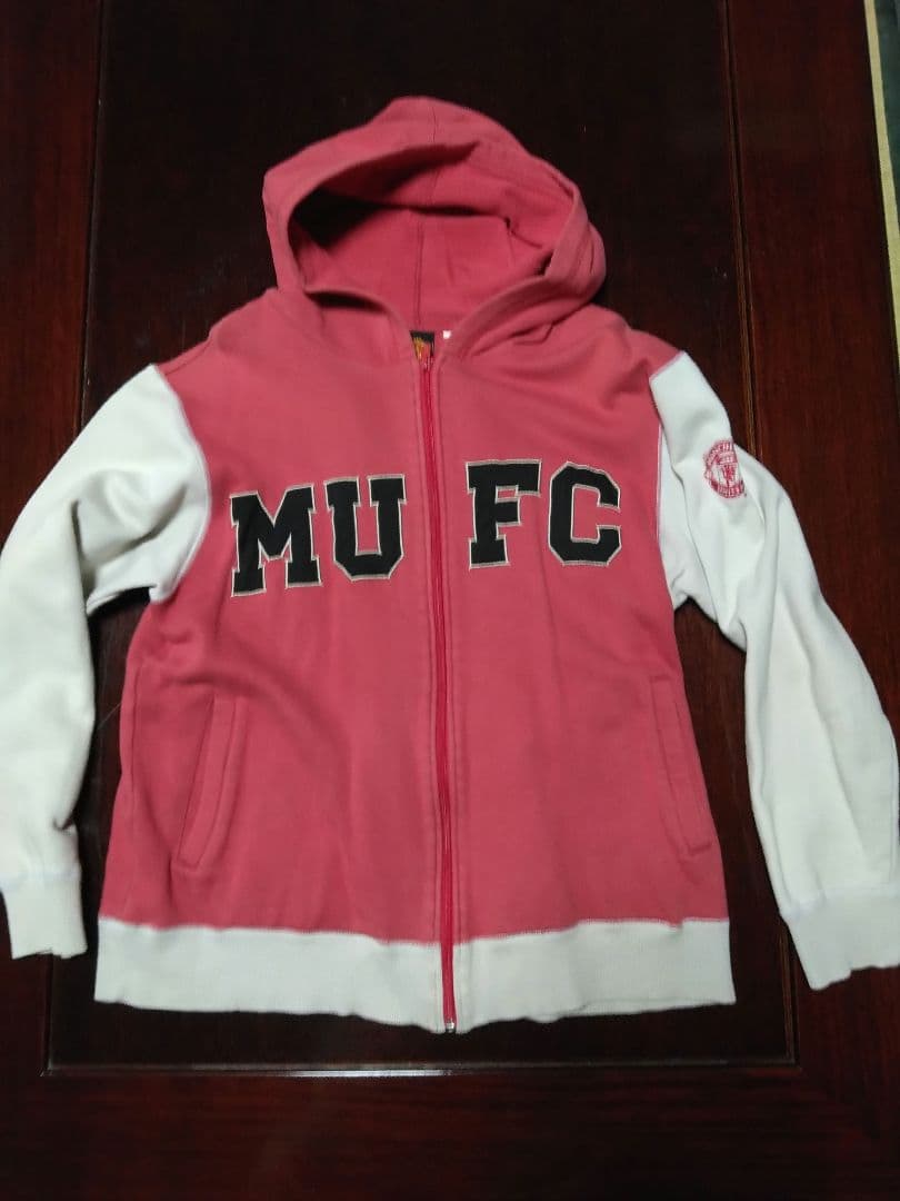 2/8までセール！マンチェスターユナイテッドFC フード付きジャケット　激レア