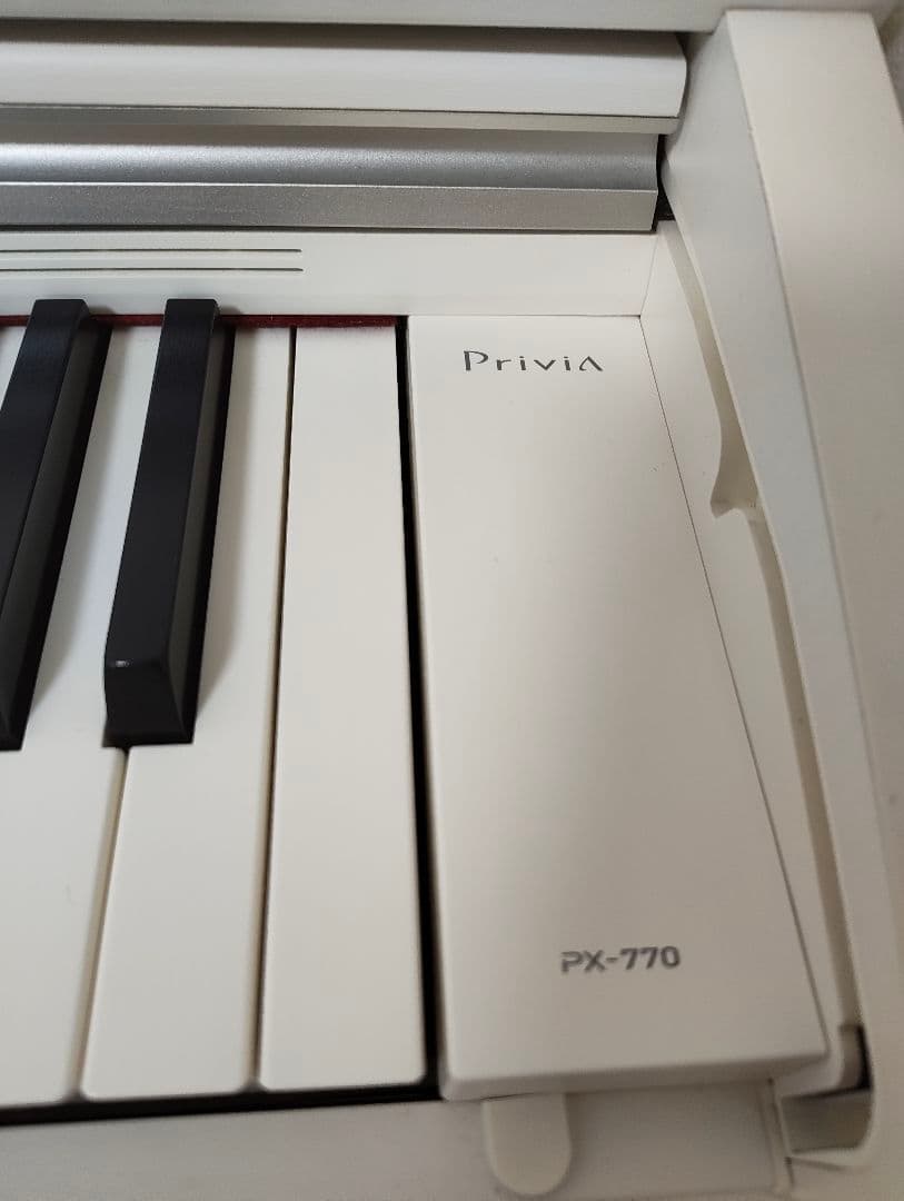 【ほぼ新品】CASIO 電子ピアノ Privia PX-770WE 88鍵