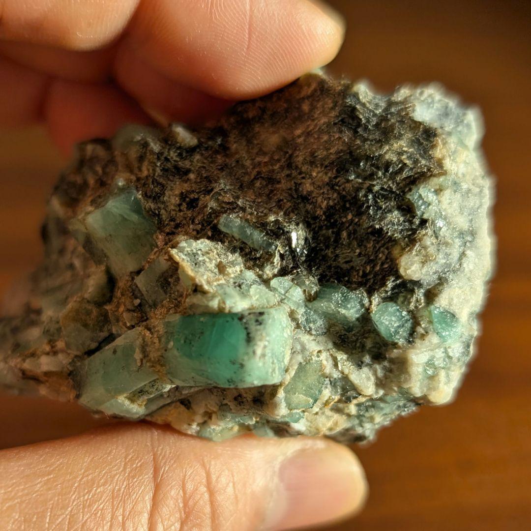 エメラルド　原石　天然石　ミネラル　鉱物　グリーン　コレクション