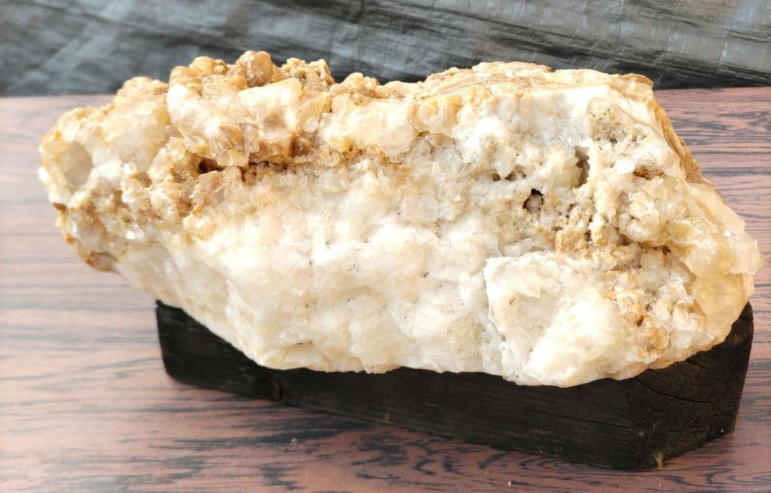 鑑賞石　天然石　水晶　D412