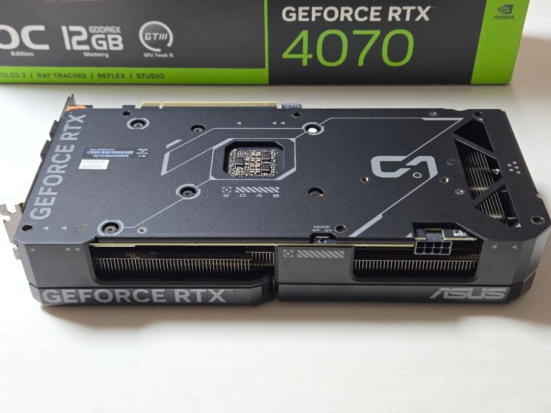 K　ASUS DUAL GEFORCE RTX 4070