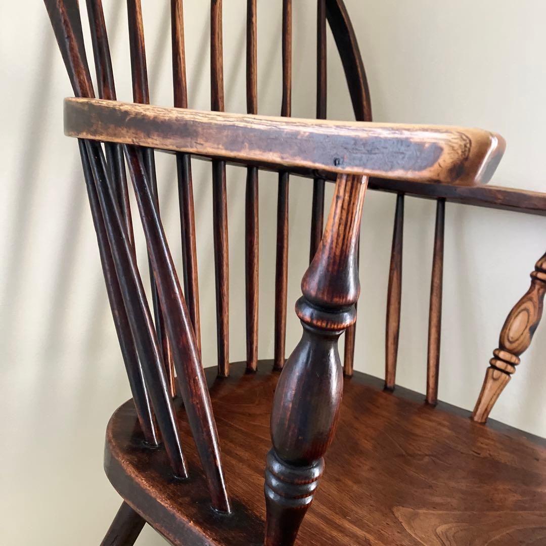 ボウバックチェア　イギリスアンティーク　アーム付き　ウィンザーチェア ー　椅子