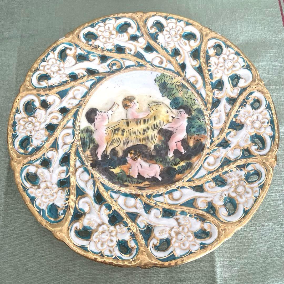 CAPODIMONTE イタリア製 陶器 飾り皿 天使　エンボス装飾アンティーク