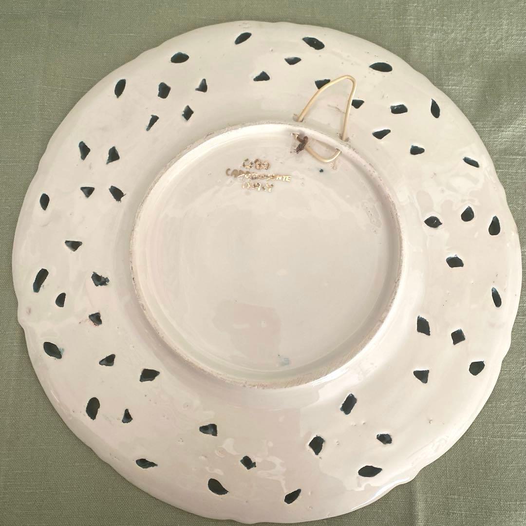 CAPODIMONTE イタリア製 陶器 飾り皿 天使　エンボス装飾アンティーク