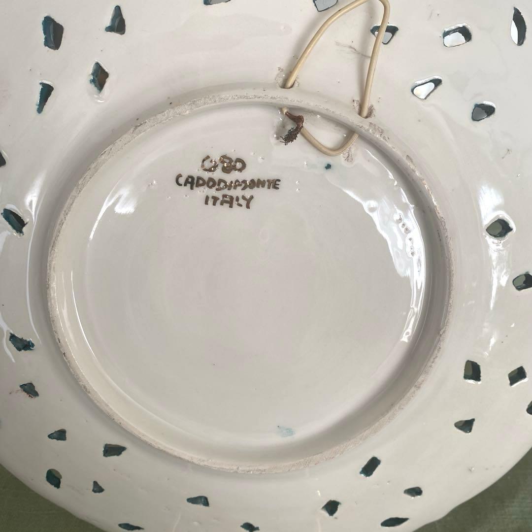 CAPODIMONTE イタリア製 陶器 飾り皿 天使　エンボス装飾アンティーク