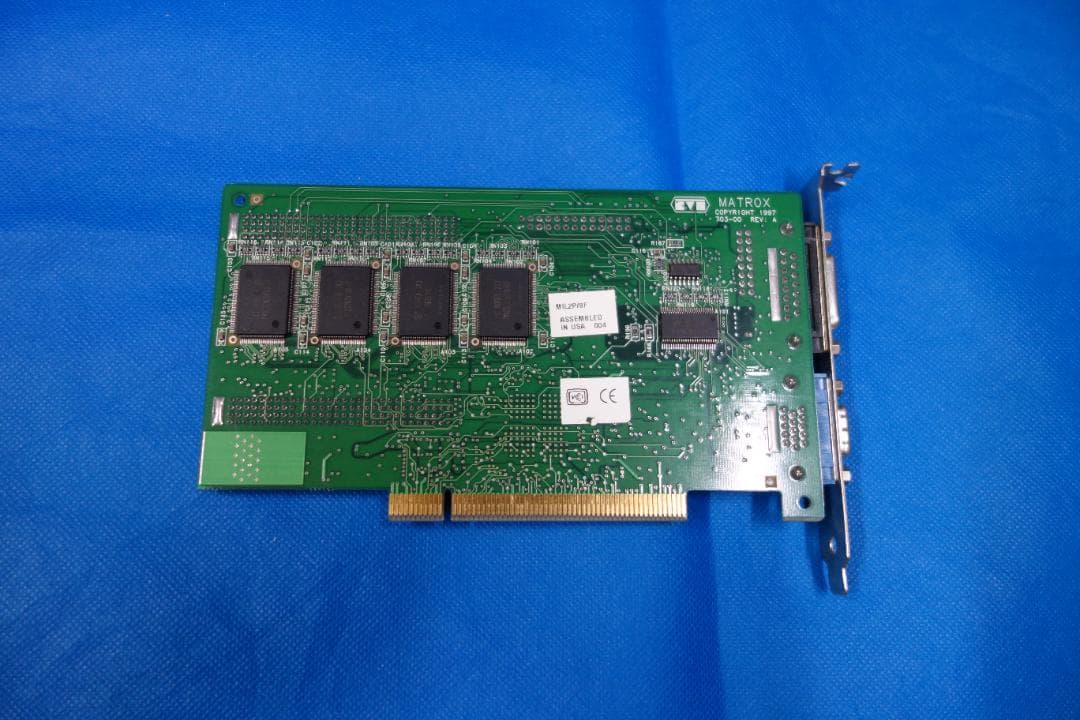 Matrox Millennium II WRAM 8MB PCI 動作確認済