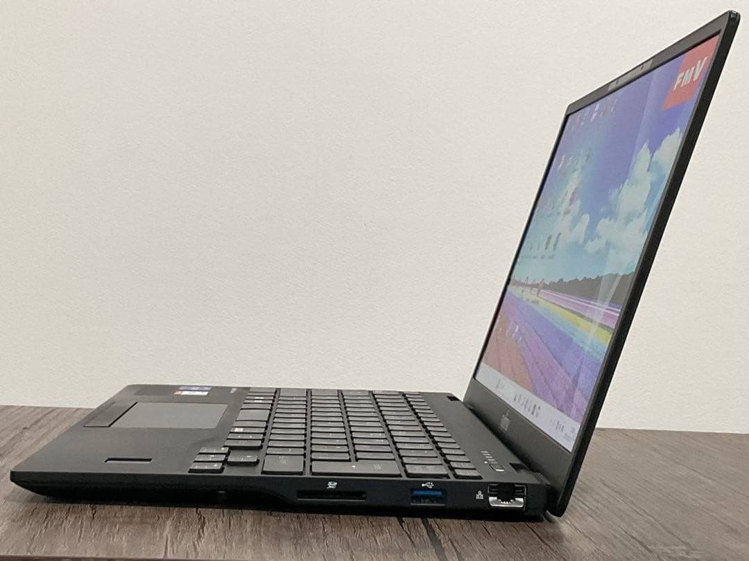 富士通LIFEBOOK U9311（第11世代i7メモリ16GB、Office付