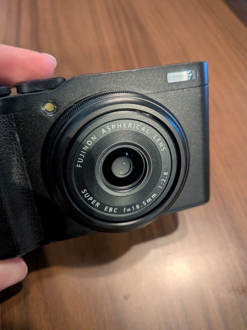 FUJIFILM XF10 ブラック