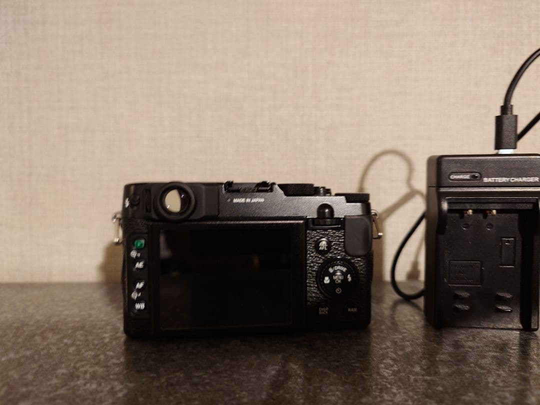 j*n様 (作例あり)Fujifilm X-10 完動品