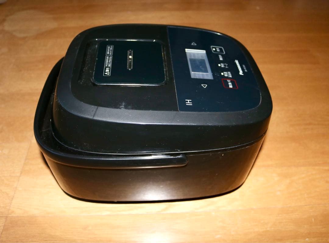 美品 Panasonic IH炊飯器 SR-FE101 内釜非常に良好