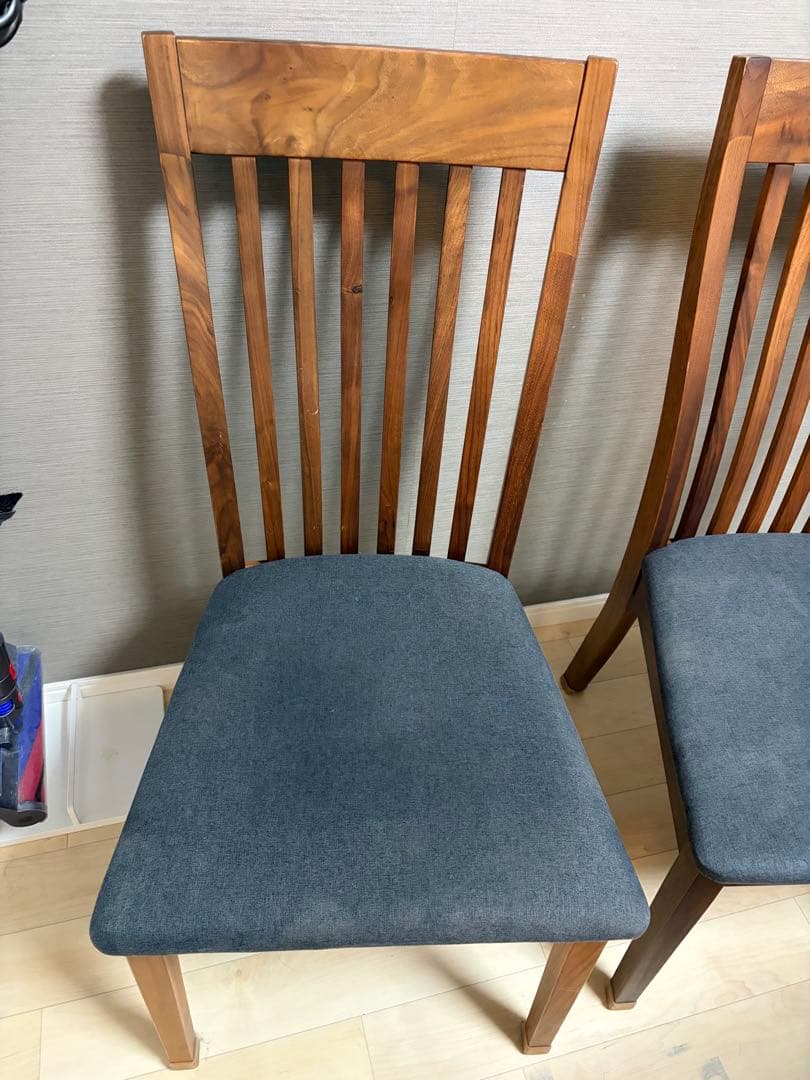 ダイニングテーブルと椅子セット※こちらは椅子1脚の販売です。