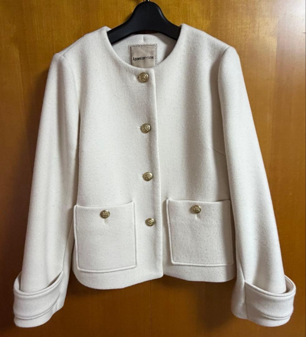 期間限定お値下げ Apuweiser-riche 金釦ノーカラーショートコート