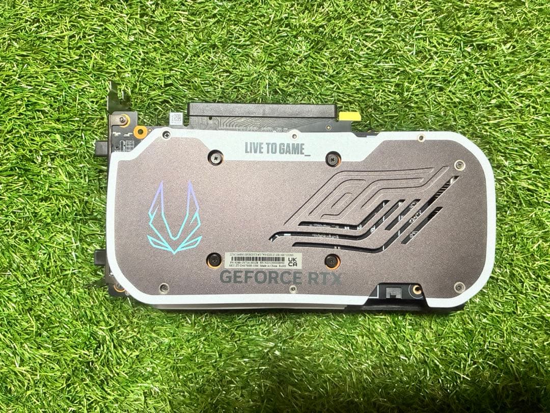 グラフィックボード・グラボ・ビデオカード RTX4070 zotac