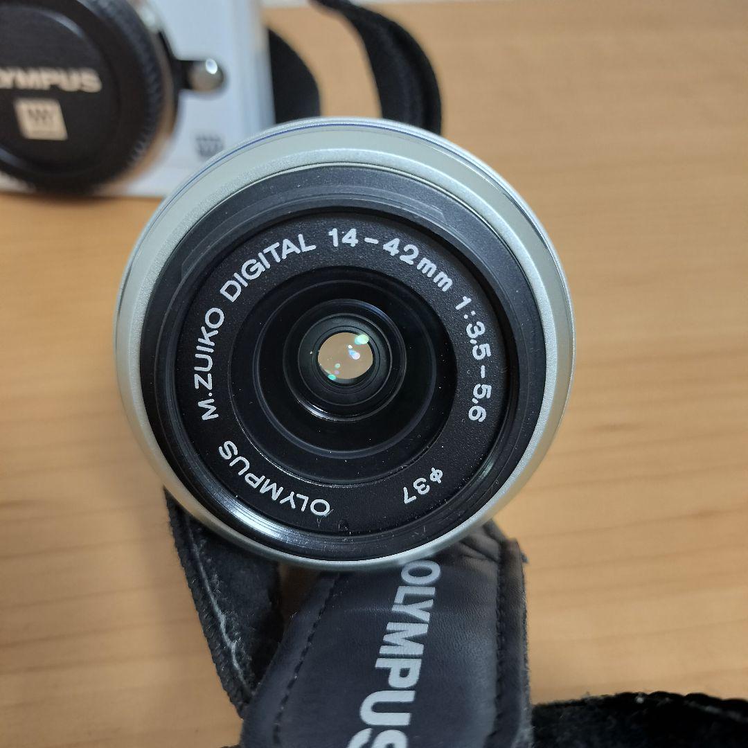 【美品】OLYMPUS PL1s ミラーレスカメラ 　レンズ２本