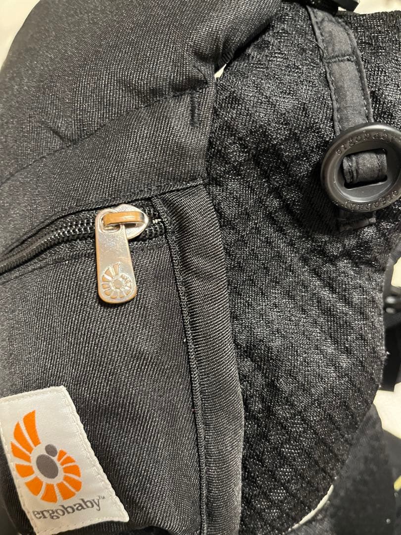 ergobaby エルゴ 抱っこ紐 ブラック 黒 OMNI Breeze