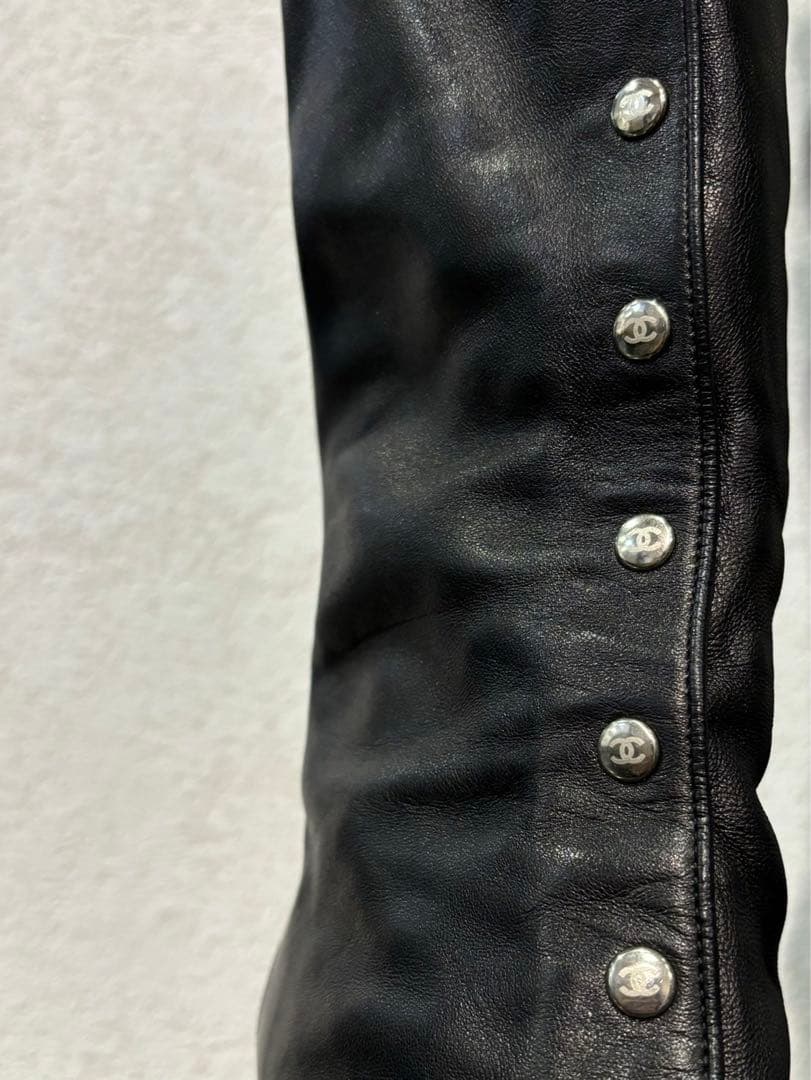 ななページ:CHANEL: ロングブーツ　サイズ23.5cm