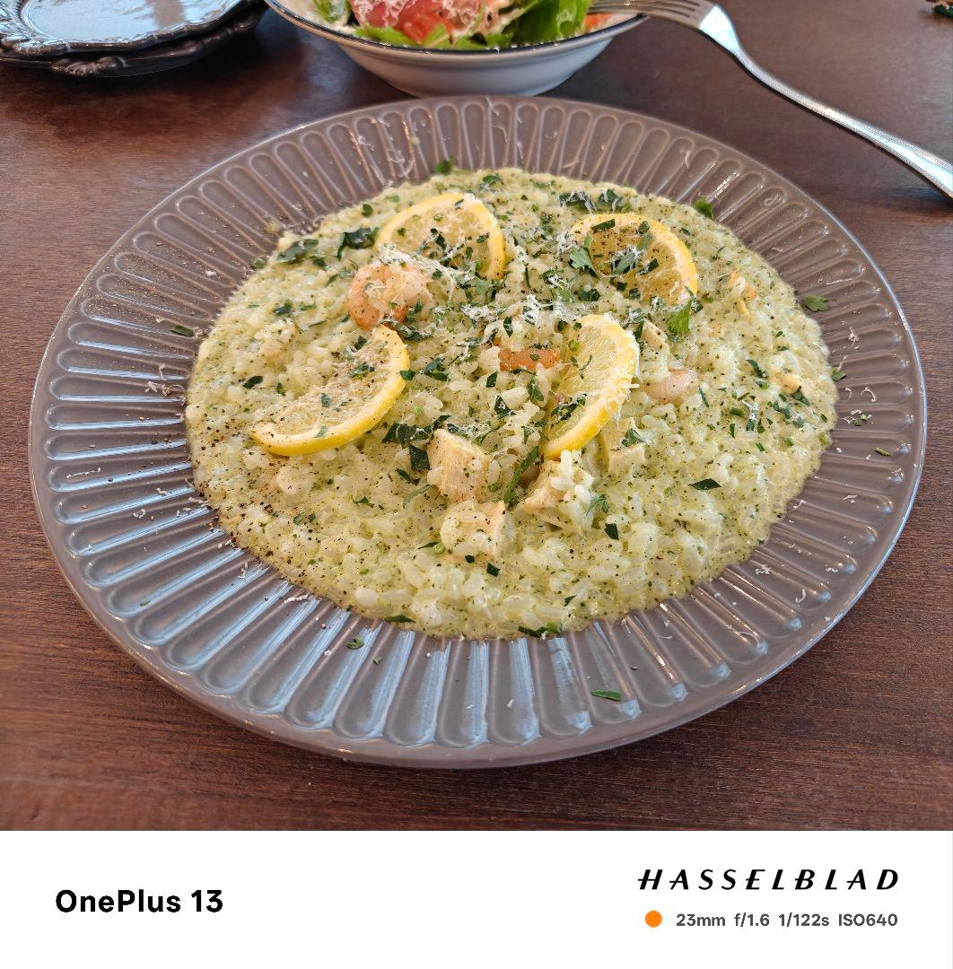 美品 グローバル版 OnePlus13 12GB/256GB