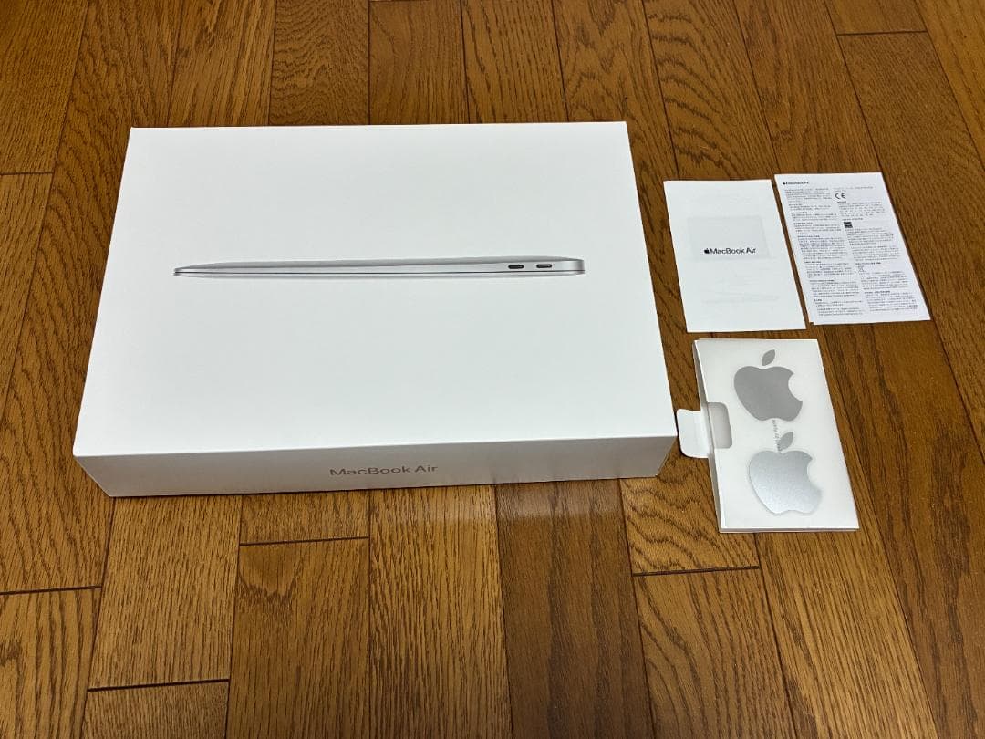美品　MacBook air M1 (2020) 8GB 256GB 付属品付き