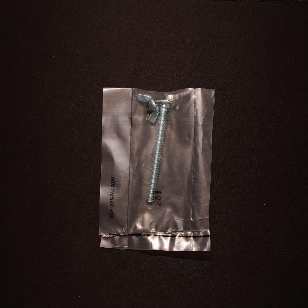 Amazon basic モニターアーム(エルゴトロンLX)