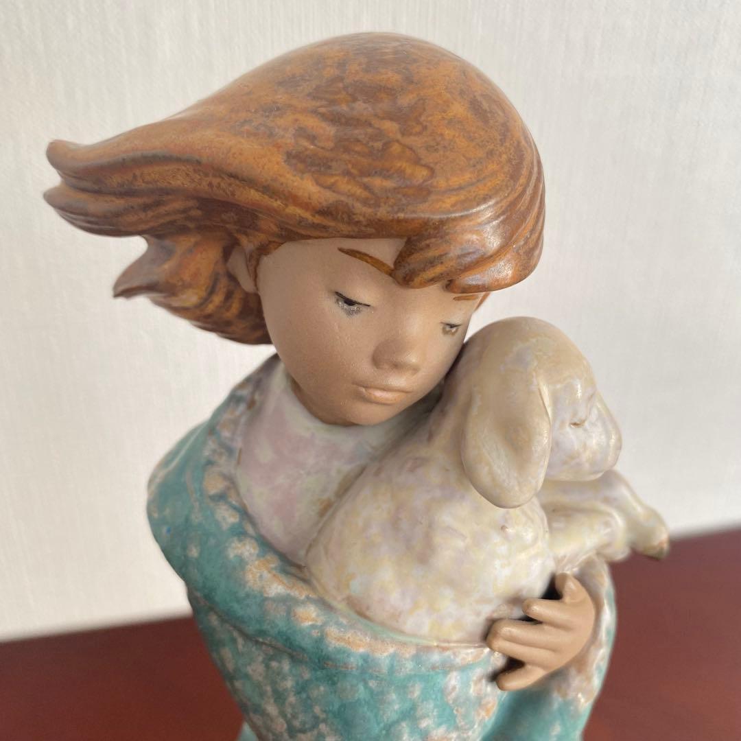 LLADRO リヤドロ　『 やっと会えた仔羊 』 置物