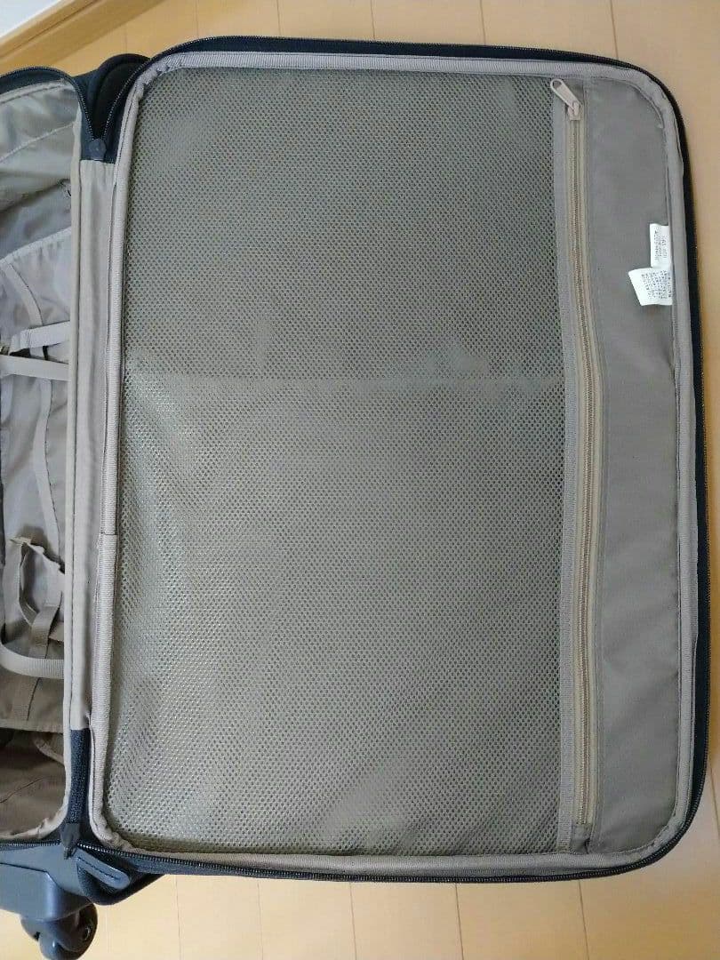 無印良品　四輪キャリーバッグ　黒　特大　58リットル　スーツケース 廃盤品