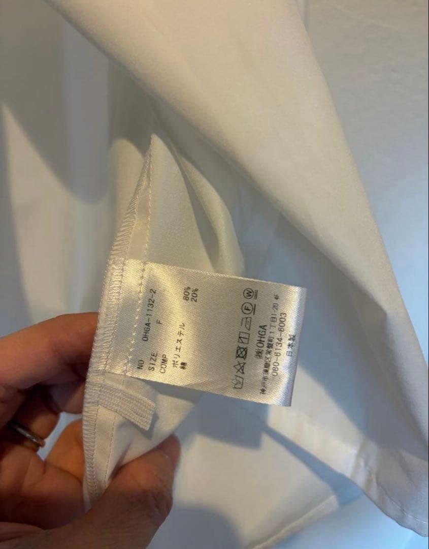 OHGA フリルカラーブラウス　ホワイト