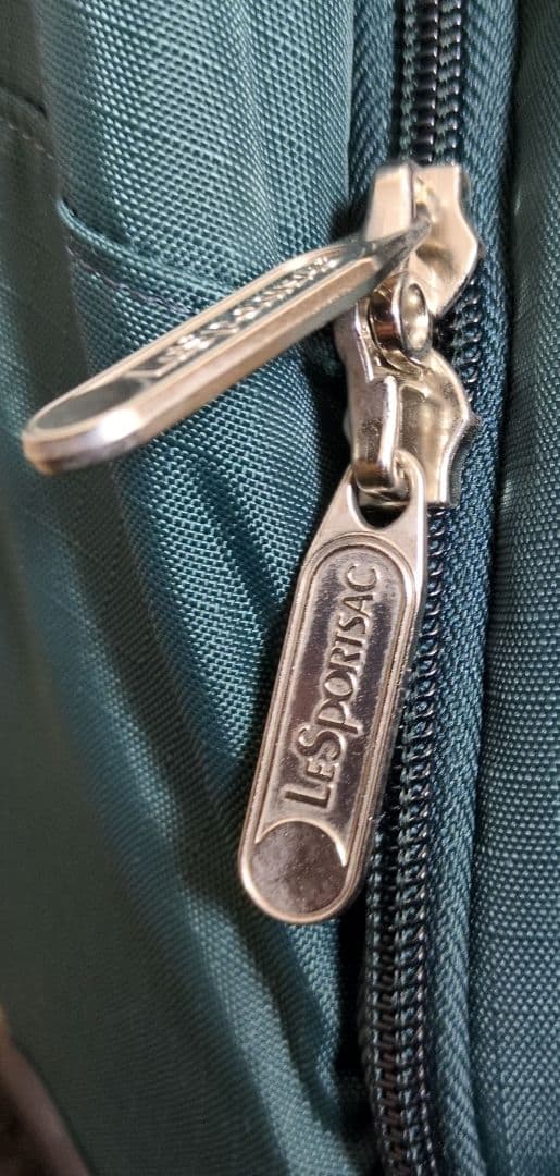 LeSportsac Deluxe Soft Luggage グリーン（未使用）