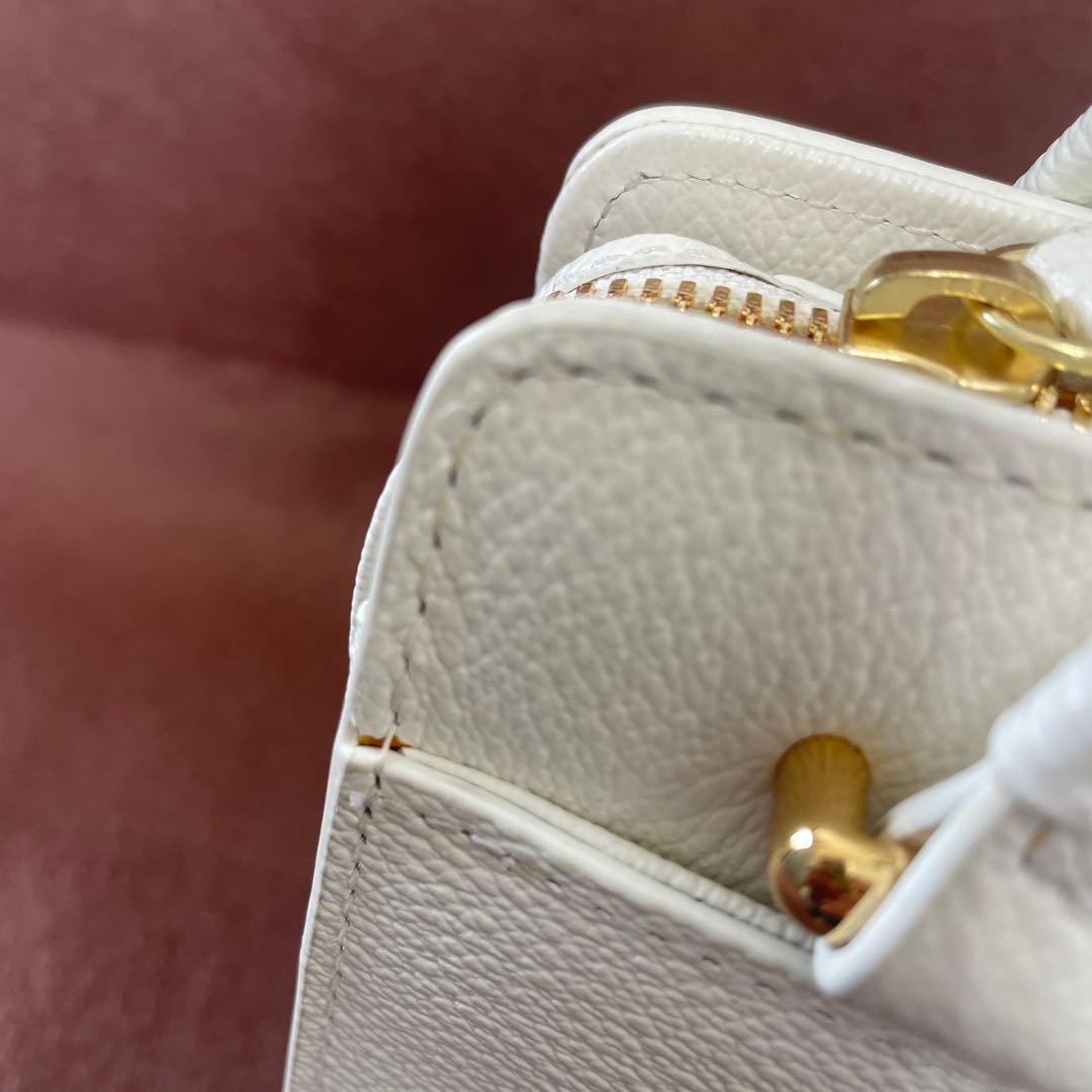 新品 CASTELBAJAC カステルバジャック 牛革セカンドバッグ ホワイト