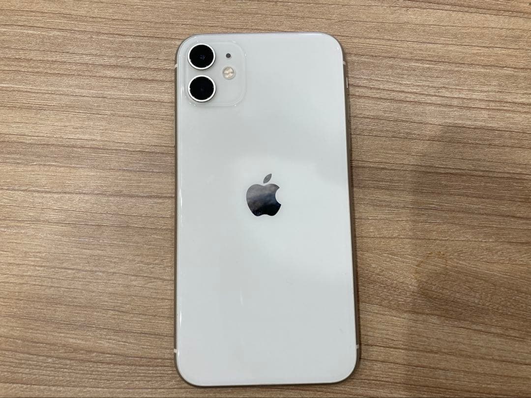 iPhone 11 ホワイト　64GB