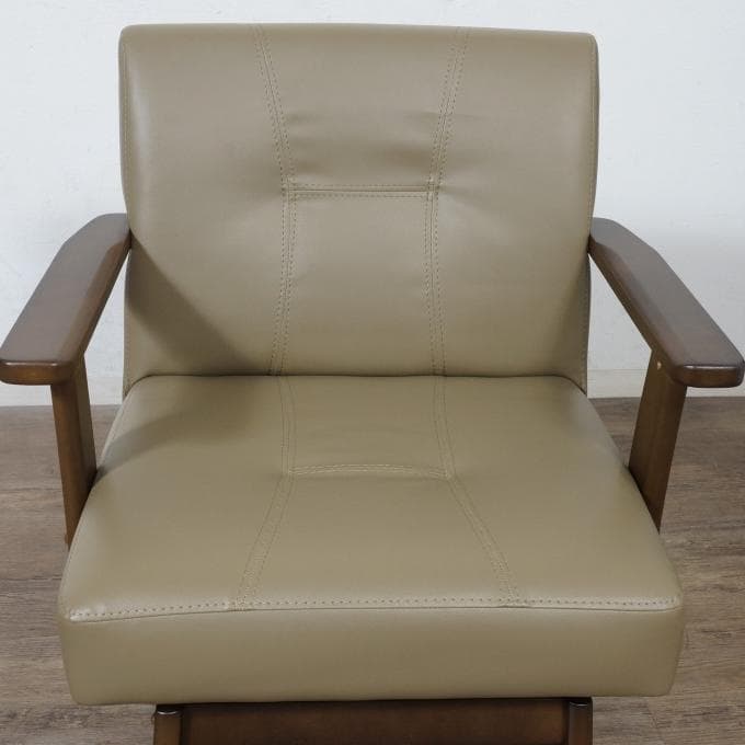 ベル　高級　肘あて付き　回転チェアー　高さ調節２段階 事務椅子　こたつ椅子