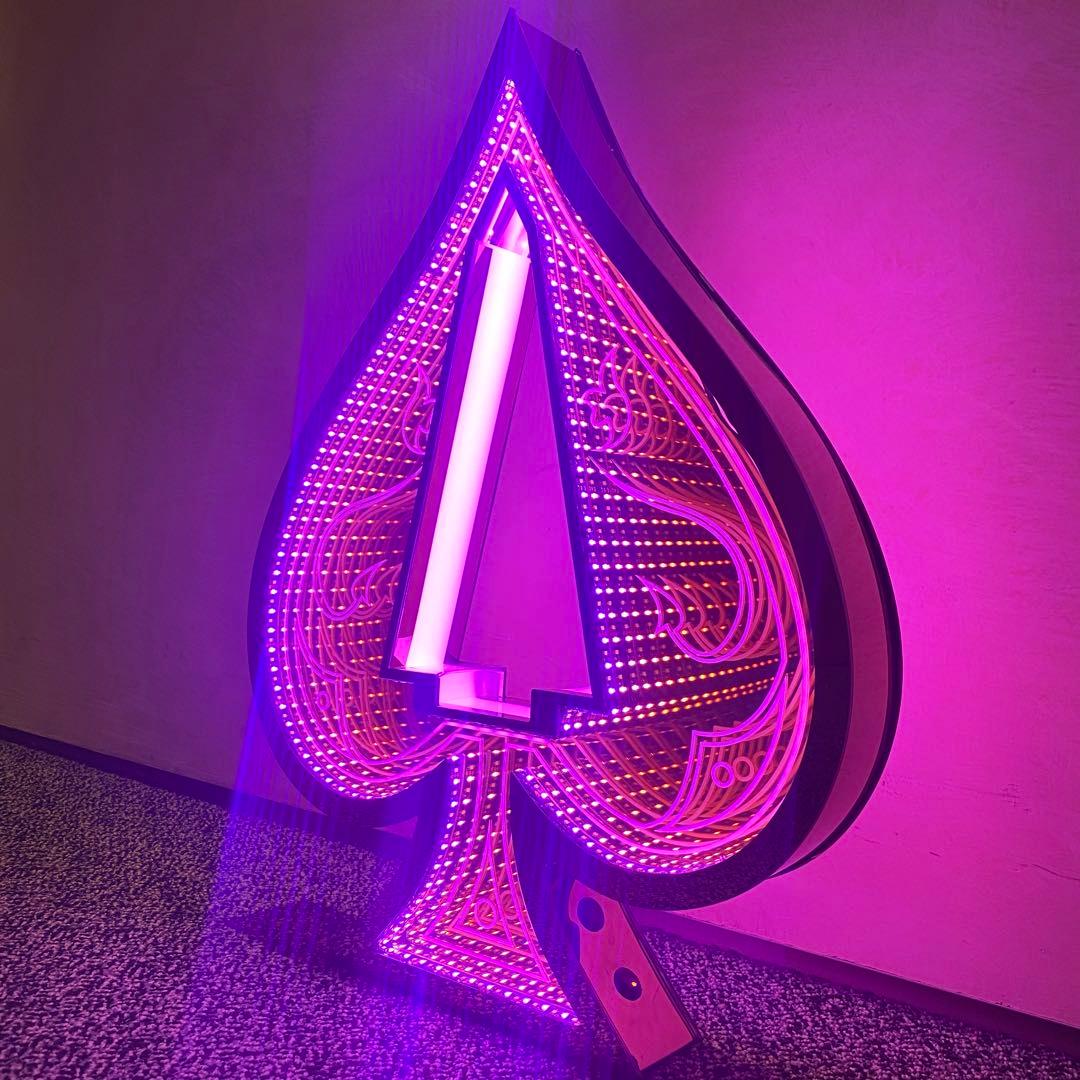 アルマンド マグナムボトル用(1.5L)ディスプレイ LED トランプタワー