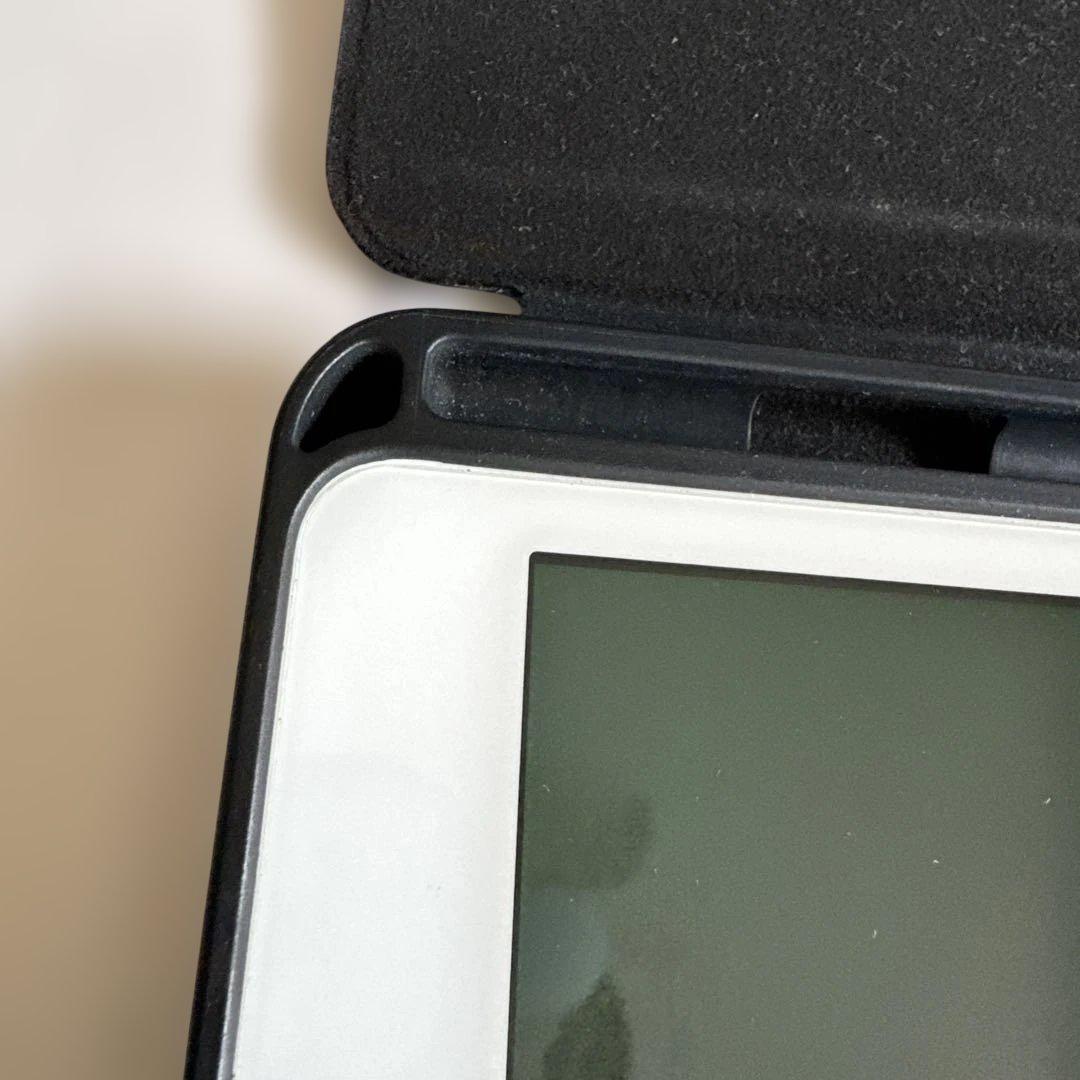 iPad本体+保護ケース付き＋保護フィルム付き 7世代MW752J/A 32GB