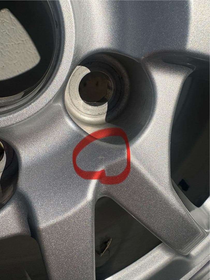 プリウスアルファ純正アルミ、スタッドレス　1本