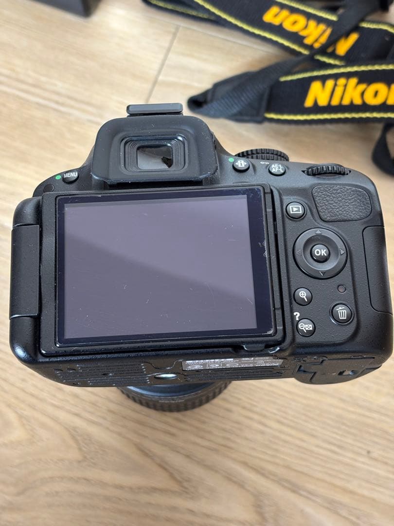 Nikon D5100 デジタル一眼レフカメラ 18-55mm VRレンズ付き