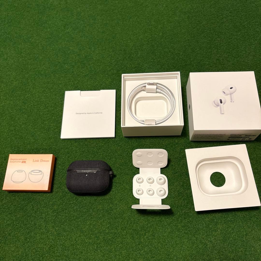 【美品】AirPods Pro 第2世代 A2698 spigenケース付き