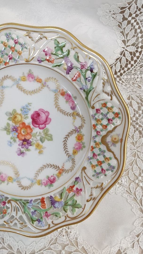 シューマンババリア ドレスデン ガーランド ピアスプレート