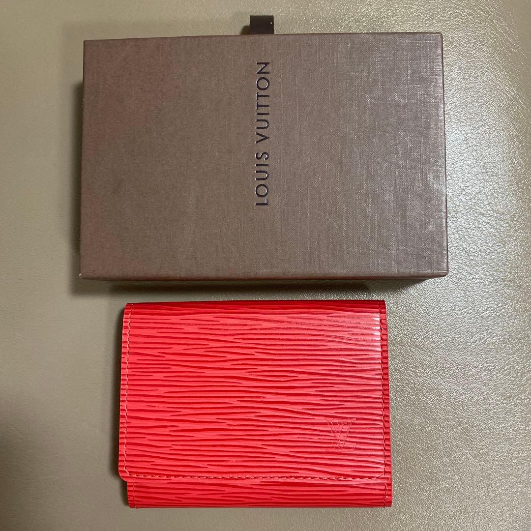 美品⭐︎Louis Vuitton エピレザー 名刺入れ 赤