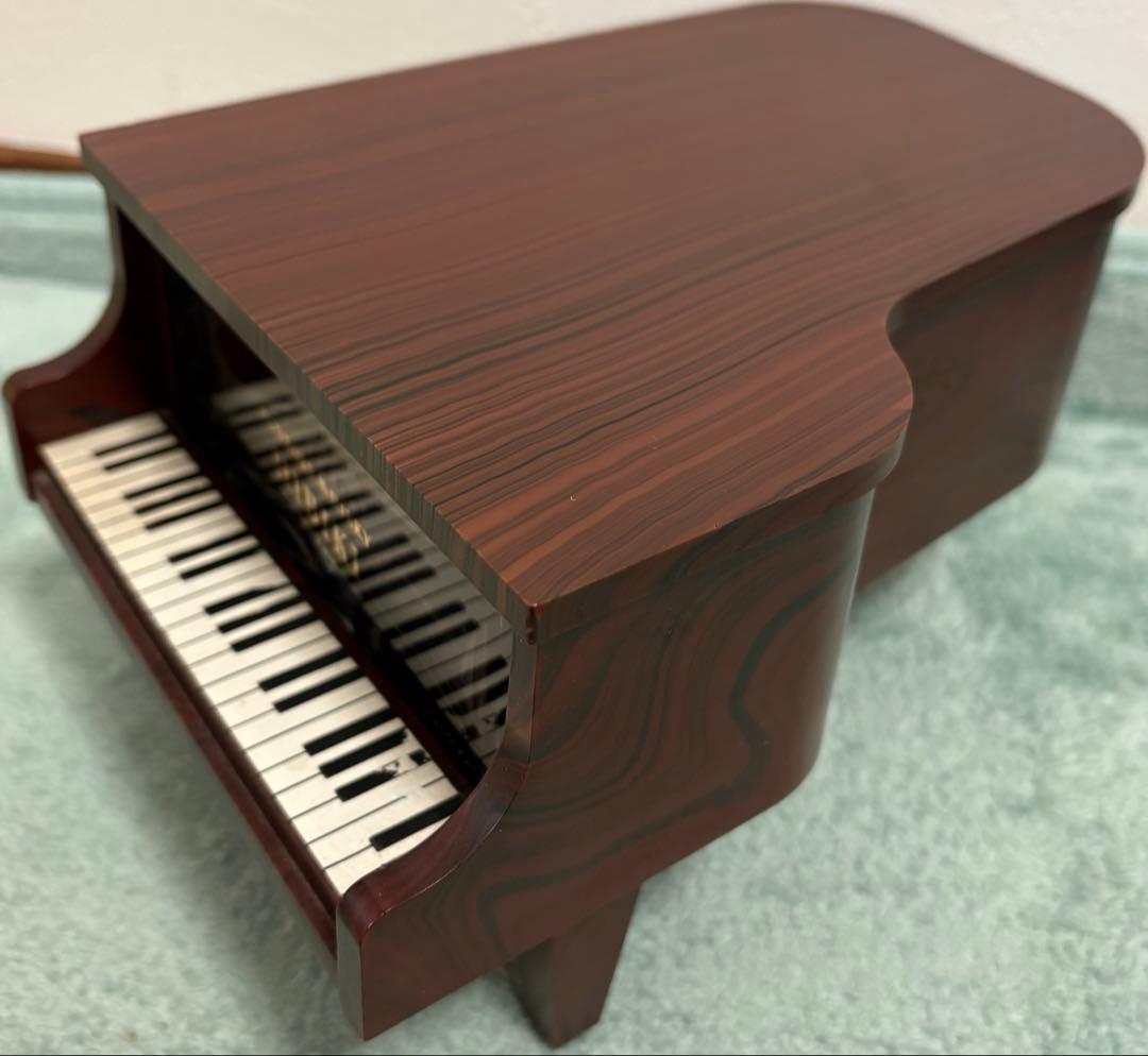 美品☆ サントリーウィスキー響　空瓶　ピアノ型