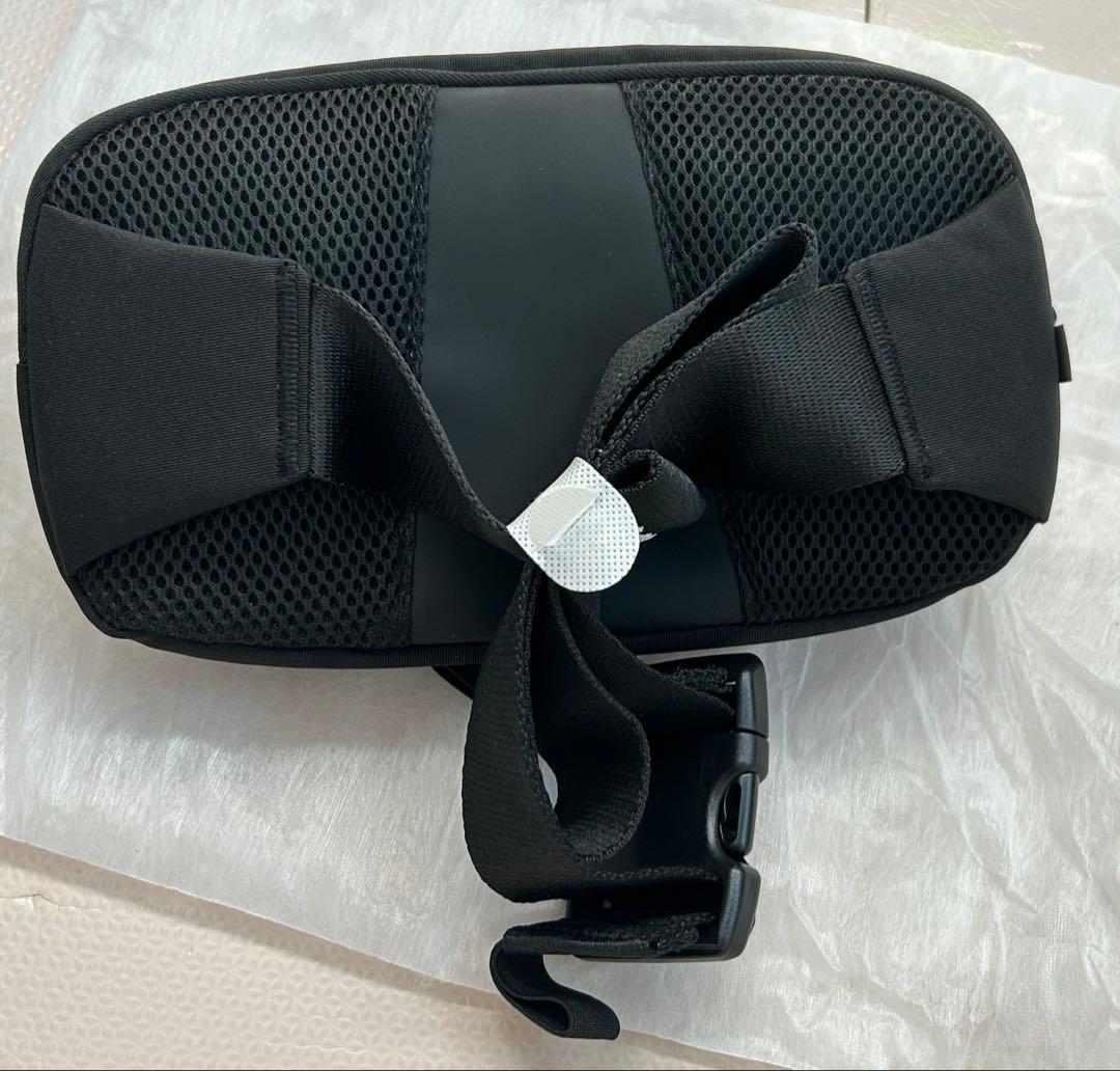 【新品未使用】POMULU ポムル　ブラック ヒップシート ショルダーバッグ