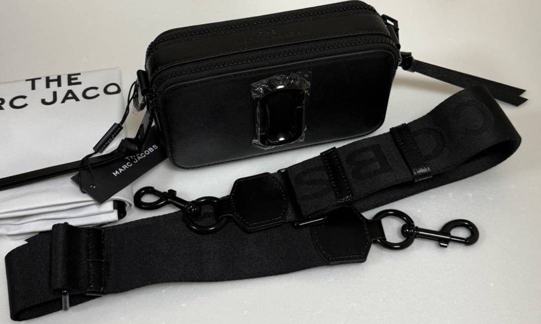 新品未使用◇MARC JACOBS◇スナップショット DTM BLACKブラック