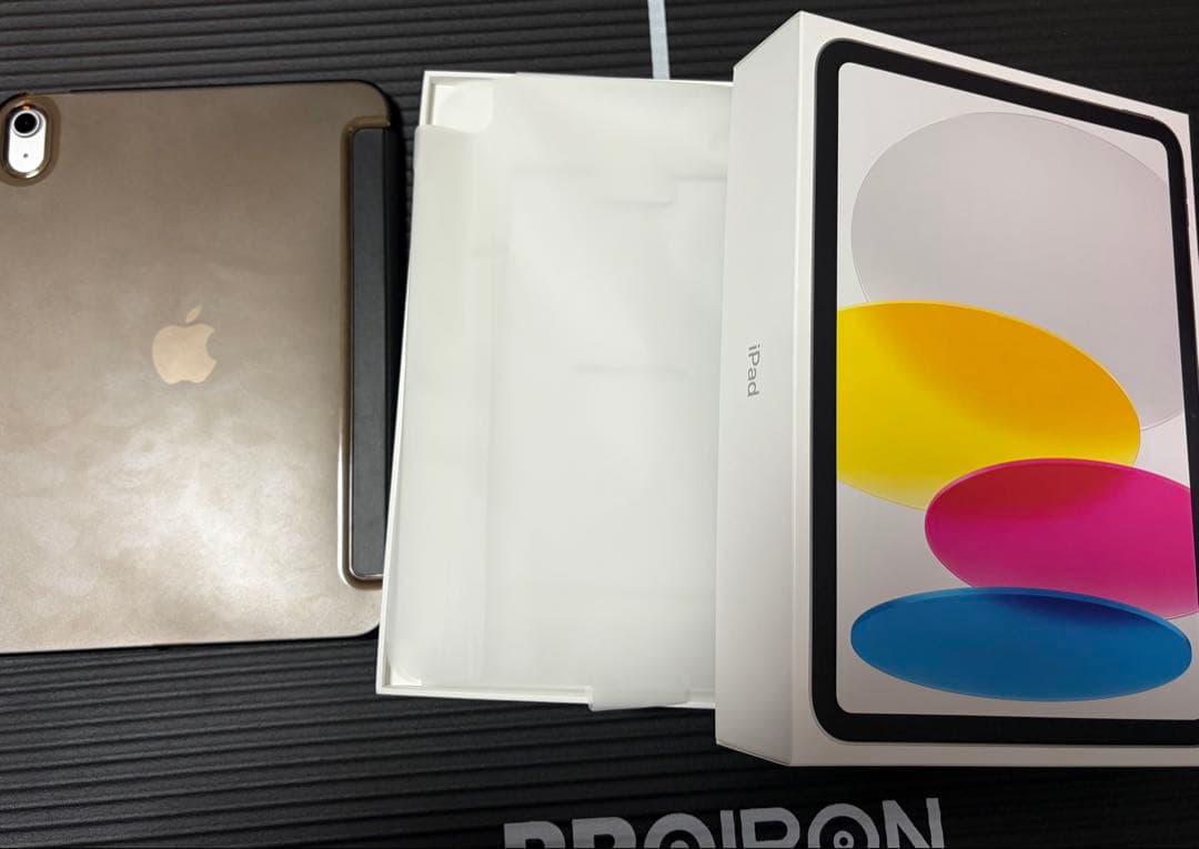 ほぼ新品　使用期間2週間　Apple iPad A16 Wi-Fiモデル