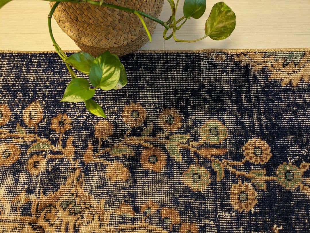 トルコヴィンテージラグ　ミニサイズ　玄関マットサイズ　53×94 ネイビー