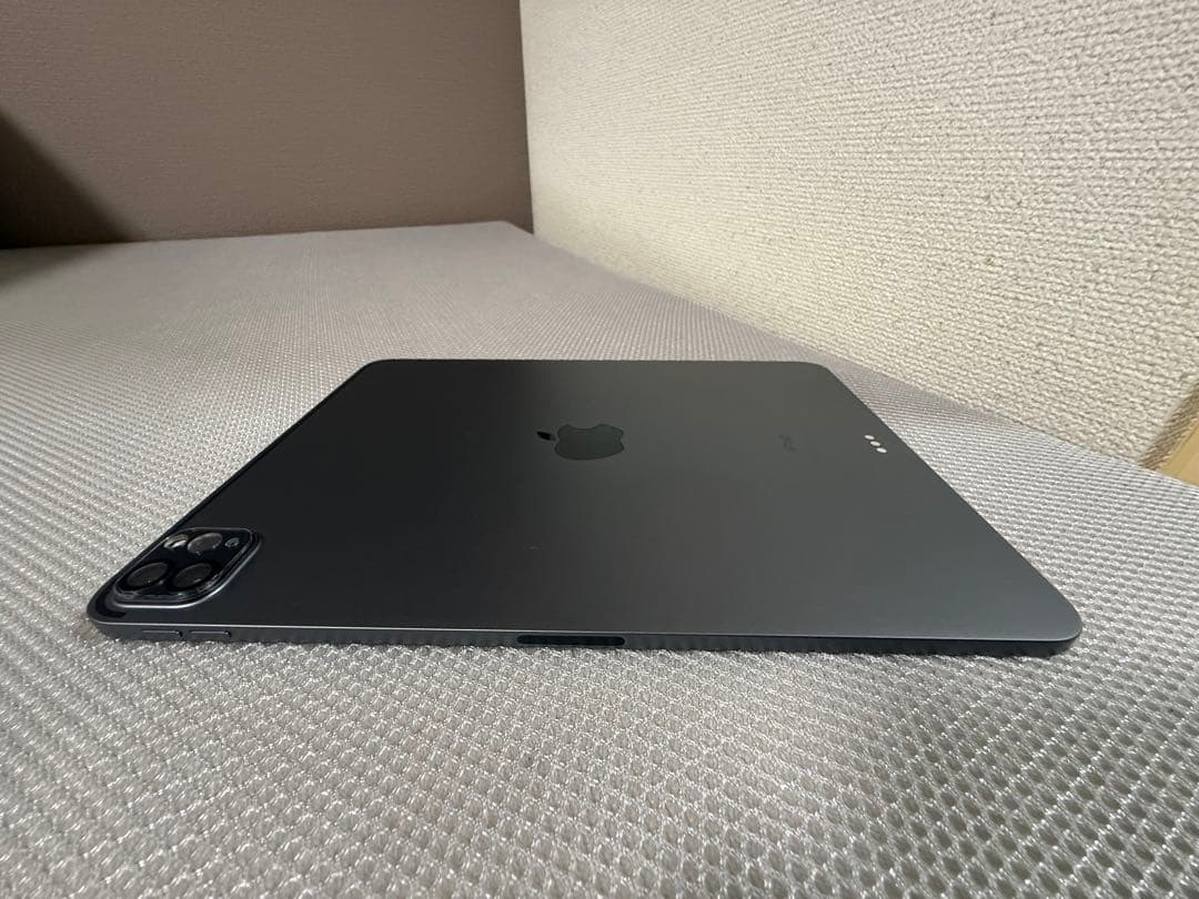 Apple iPad Pro 11インチ 第3世代 128GB 本体＋純正充電器