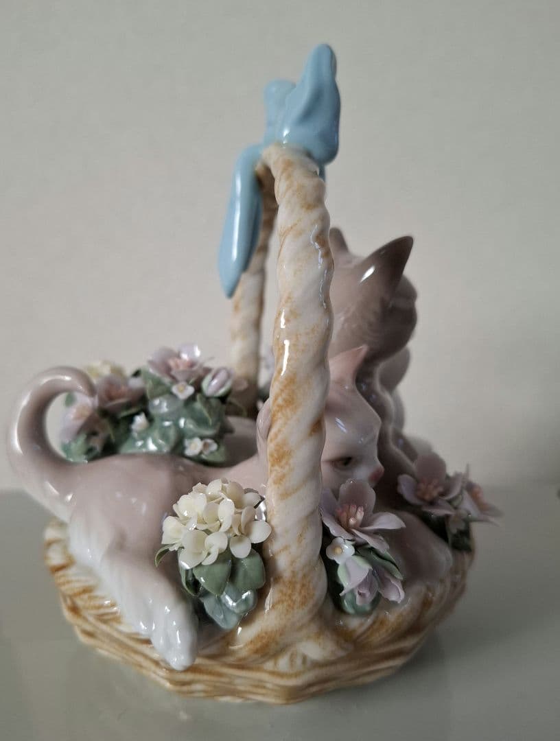 リヤドロ　三つ子の仔猫