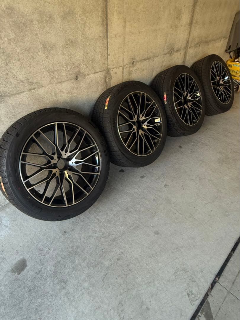 ヨコハマタイヤ　スタッドレス